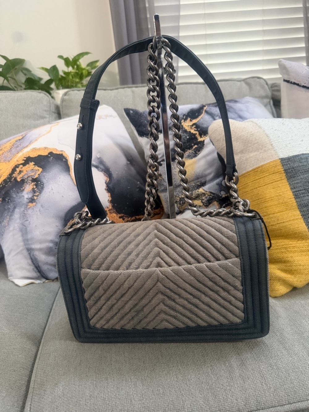 CHANEL Gray and Silver Chevron Crossbody Boy Bag. - Picture 6 of 9